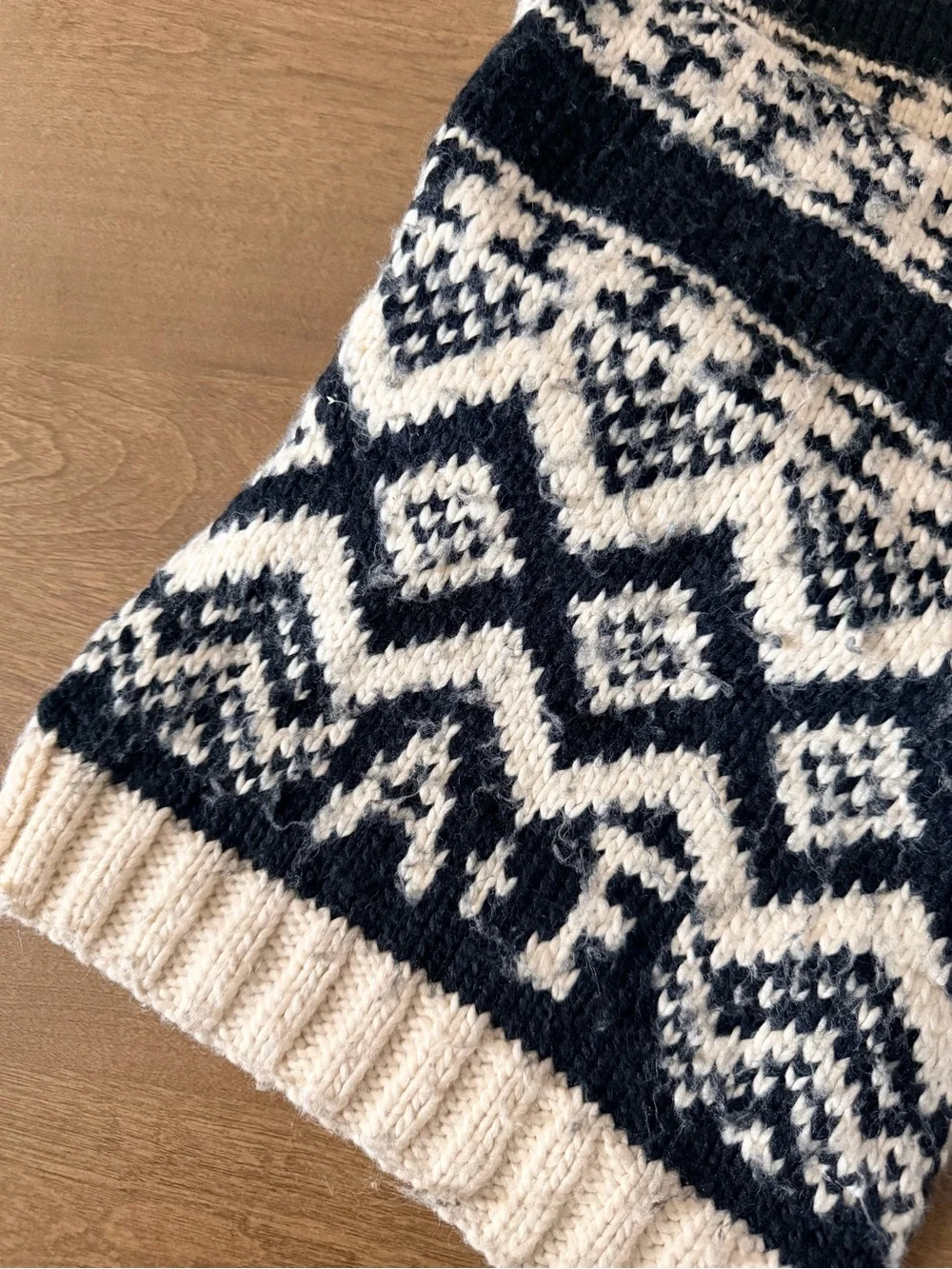 Abercrombie & Fitch Collegiate Scarf Navy and Cream Nordic Knit Long